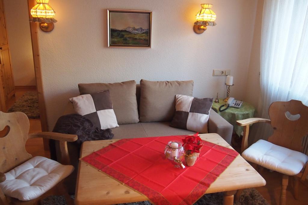 Apartamento Haus Bergwelt Grän Exterior foto