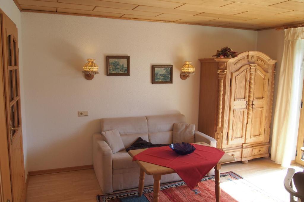 Apartamento Haus Bergwelt Grän Habitación foto